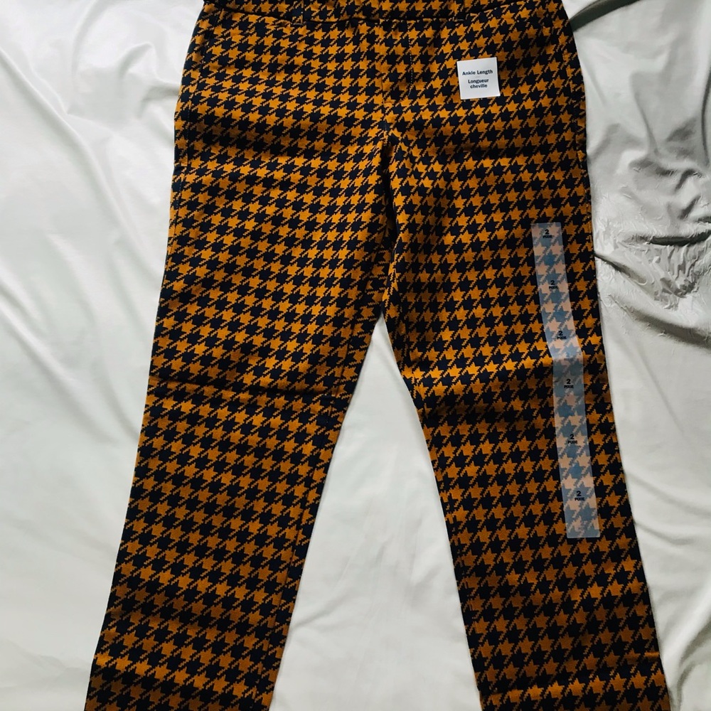 NWT Old Navy ankle length pixie pants patterned